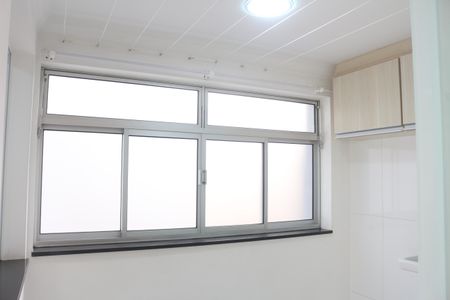 Apartamento à venda com 76m², 2 quartos e 1 vagaÁrea de Serviço