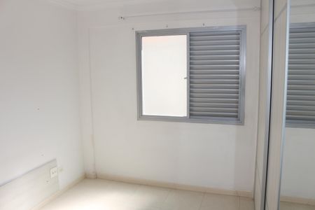 Apartamento à venda com 76m², 2 quartos e 1 vagaQuarto 2