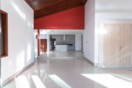 Casa para alugar com 529m², 4 quartos e 7 vagasSala