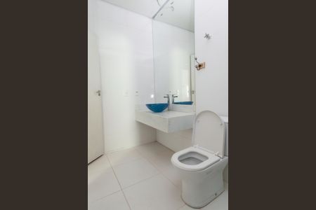 Casa para alugar com 529m², 4 quartos e 7 vagasBanheiro Social