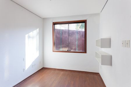 Casa para alugar com 529m², 4 quartos e 7 vagasQuarto 3