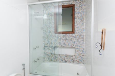 Casa para alugar com 529m², 4 quartos e 7 vagasBanheiro Social