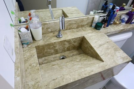 Apartamento à venda com 50m², 2 quartos e 1 vaga Apartamento à venda com 50m², 2 quartos e 1 vagaBanheiro