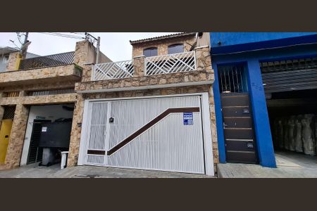 Casa à venda com 252m², 3 quartos e 2 vagasFachada