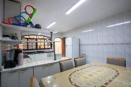 Casa à venda com 252m², 3 quartos e 2 vagasCozinha