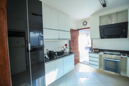 Casa para alugar com 184m², 3 quartos e 3 vagasCozinha