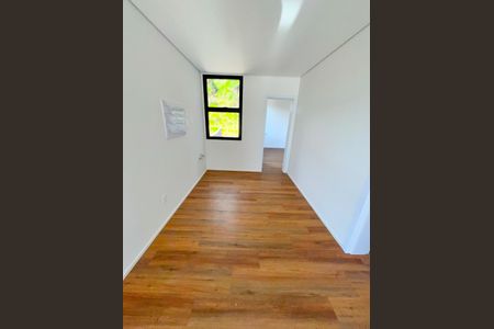 Casa à venda com 874m², 3 quartos e 6 vagasSala