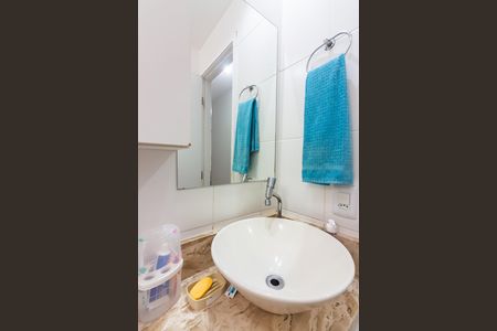 Apartamento à venda com 47m², 2 quartos e 1 vaga Apartamento à venda com 47m², 2 quartos e 1 vagaBanheiro