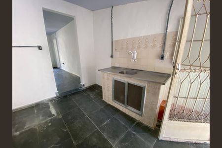 Casa para alugar com 50m², 1 quarto e sem vaga Casa para alugar com 50m², 1 quarto e sem vagaCozinha