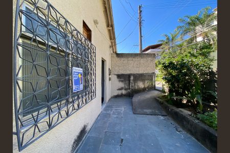 Casa para alugar com 50m², 1 quarto e sem vaga Casa para alugar com 50m², 1 quarto e sem vagaFachada e placa