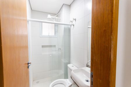Banheiro de kitnet/studio para alugar com 1 quarto, 14m² em Vila Sao Pedro, Santo André
