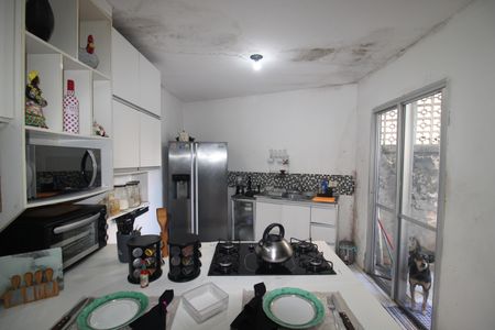 Casa à venda com 200m², 3 quartos e 3 vagasCozinha