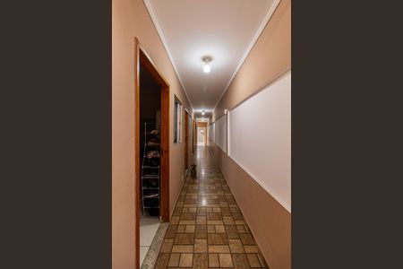 Casa para alugar com 480m², 4 quartos e 2 vagasCasa 2 - Corredor 