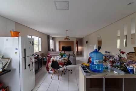 Casa para alugar com 480m², 4 quartos e 2 vagasCasa 2 - Sala e Cozinha