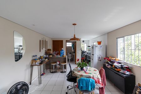 Casa para alugar com 480m², 4 quartos e 2 vagasCasa 2 - Sala e Cozinha