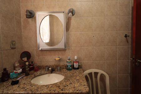 Casa à venda com 240m², 2 quartos e sem vagaBanheiro