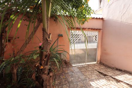 Casa à venda com 240m², 2 quartos e sem vagaEntrada