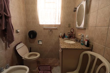 Casa à venda com 240m², 2 quartos e sem vagaBanheiro