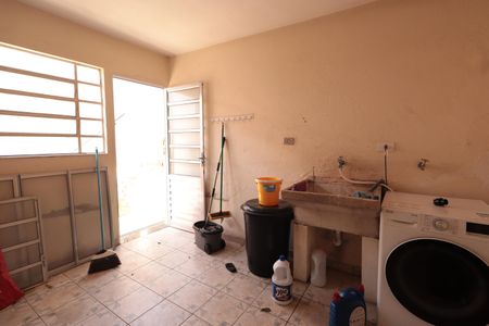 Casa à venda com 240m², 2 quartos e sem vagaÁrea de Serviço