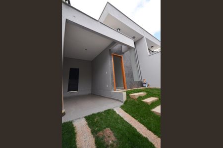 Casa à venda com 200m², 3 quartos e 2 vagasÁrea Privativa