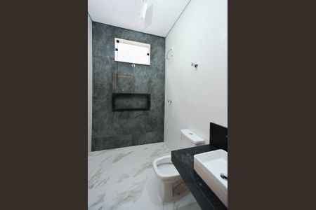 Casa à venda com 200m², 3 quartos e 2 vagasBanheiro da Suíte