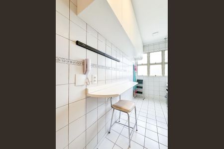 Apartamento à venda com 54m², 2 quartos e 1 vagaFoto 01