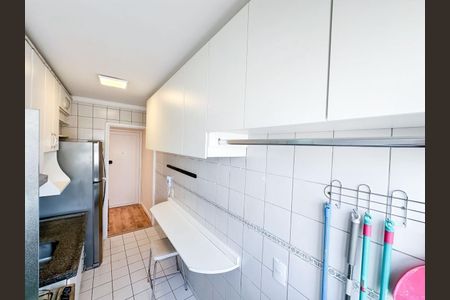 Apartamento à venda com 54m², 2 quartos e 1 vagaFoto 01