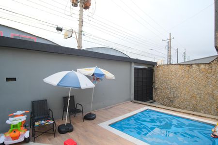 Casa à venda com 540m², 3 quartos e 4 vagasQuintal