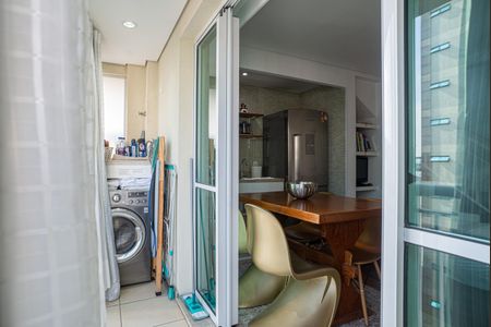 Apartamento à venda com 123m², 2 quartos e 3 vagasVaranda da Sala