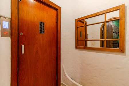 Apartamento para alugar com 232m², 2 quartos e 1 vagaHall - Elevador