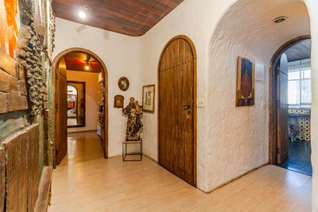 Apartamento para alugar com 232m², 2 quartos e 1 vagaCorredor