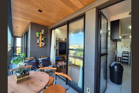 Apartamento à venda com 77m², 2 quartos e 1 vaga Apartamento à venda com 77m², 2 quartos e 1 vagaVaranda