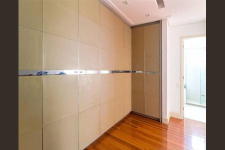 Apartamento à venda com 366m², 4 quartos e 5 vagas Apartamento à venda com 366m², 4 quartos e 5 vagasFoto 01