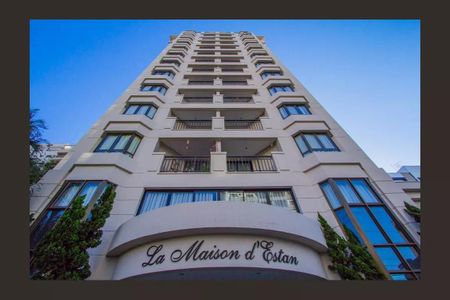 Apartamento para alugar com 56m², 2 quartos e 1 vaga Apartamento para alugar com 56m², 2 quartos e 1 vagaFachada