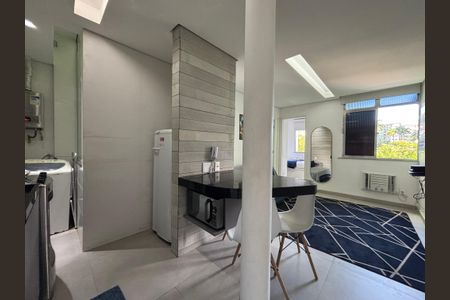 Apartamento à venda com 32m², 1 quarto e sem vagaCozinha/Área de serviço