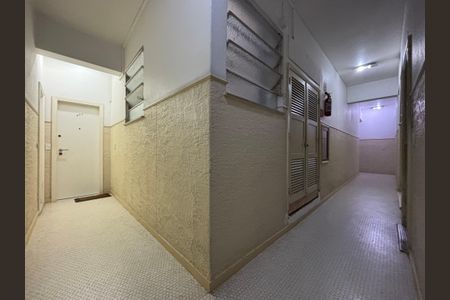 Apartamento à venda com 32m², 1 quarto e sem vagaHall de entrada externo