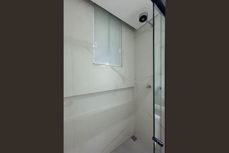 Apartamento à venda com 32m², 1 quarto e sem vagaBanheiro social