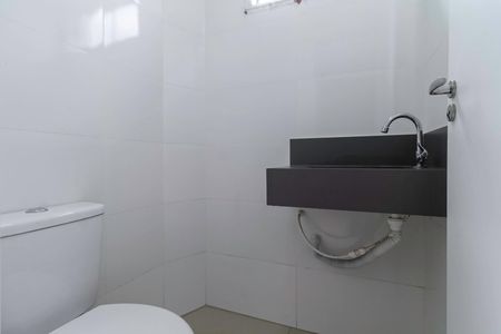 Apartamento à venda com 180m², 2 quartos e 1 vagaÁrea de Serviço - Lavabo
