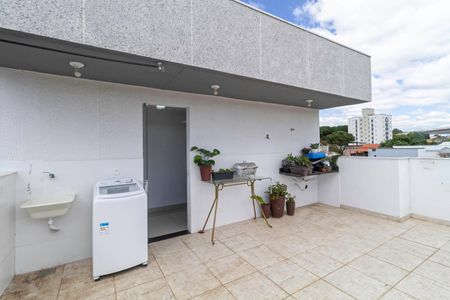 Apartamento à venda com 180m², 2 quartos e 1 vagaÁrea de Serviço
