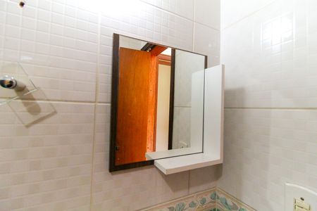 Casa à venda com 110m², 3 quartos e 5 vagas Casa à venda com 110m², 3 quartos e 5 vagasBanheiro da Suíte