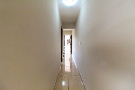 Casa à venda com 110m², 3 quartos e 5 vagas Casa à venda com 110m², 3 quartos e 5 vagasHall