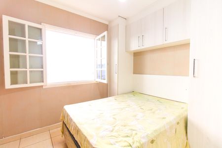 Casa à venda com 110m², 3 quartos e 5 vagas Casa à venda com 110m², 3 quartos e 5 vagasQuarto 2