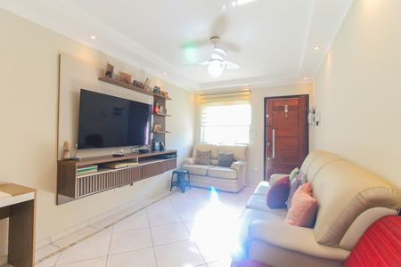 Casa à venda com 110m², 3 quartos e 5 vagas Casa à venda com 110m², 3 quartos e 5 vagasSala