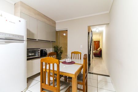 Casa à venda com 110m², 3 quartos e 5 vagas Casa à venda com 110m², 3 quartos e 5 vagasCozinha