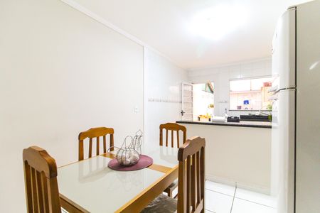 Casa à venda com 110m², 3 quartos e 5 vagas Casa à venda com 110m², 3 quartos e 5 vagasCozinha