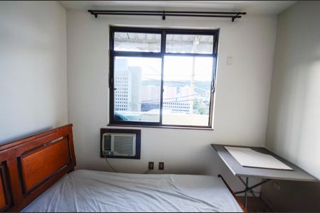 Apartamento à venda com 103m², 3 quartos e 2 vagas Apartamento à venda com 103m², 3 quartos e 2 vagasSuíte