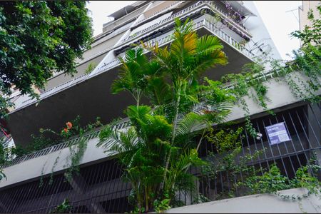 Apartamento à venda com 103m², 3 quartos e 2 vagas Apartamento à venda com 103m², 3 quartos e 2 vagasPlaca