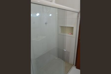 Casa de condomínio para alugar com 243m², 2 quartos e 2 vagasBanheiro da Suíte