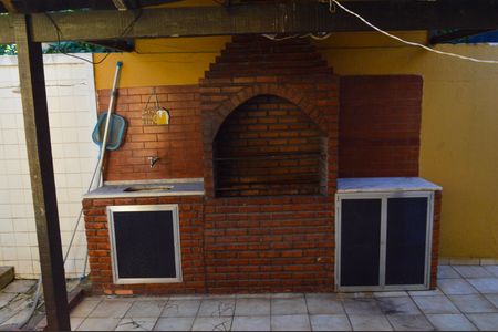 Casa de condomínio para alugar com 243m², 2 quartos e 2 vagasChurrasqueira