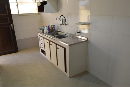 Casa de condomínio para alugar com 243m², 2 quartos e 2 vagasCozinha